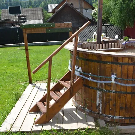 ゲストハウス Casa Viorica Si Luis Câmpulung Moldovenesc