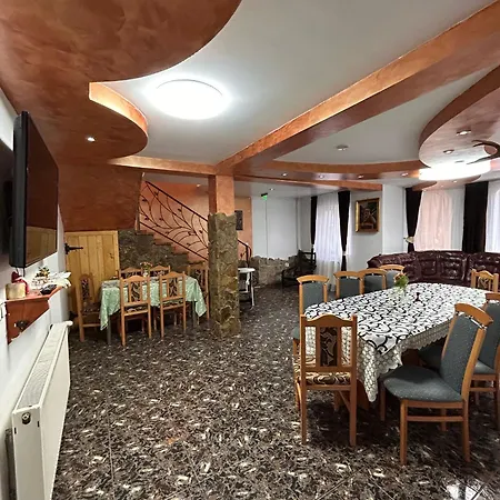 Casa Viorica Si Luis ゲストハウス Câmpulung Moldovenesc